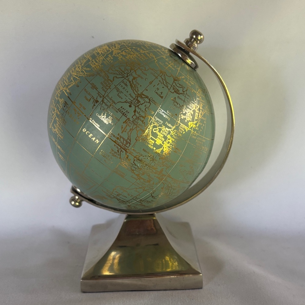NIB Z-GALLERY VERY CUTE MINI WORLD GLOBE - CELESTE- 6” - Picture 4 of 12